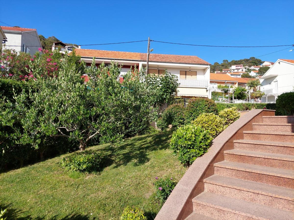 Apartment Polic Sibenik Bagian luar foto