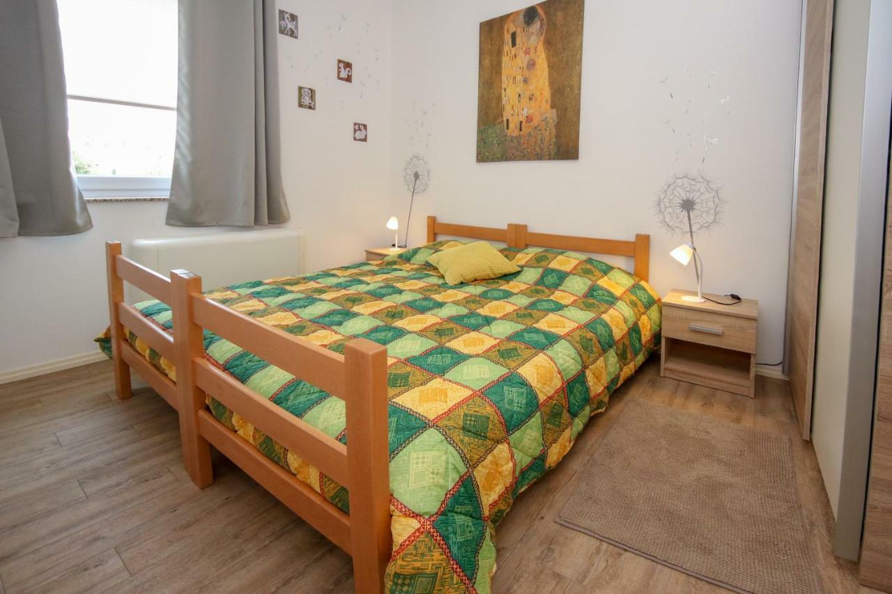 Apartment Polic Sibenik Bagian luar foto