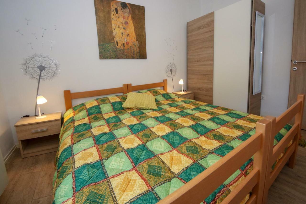 Apartment Polic Sibenik Bagian luar foto