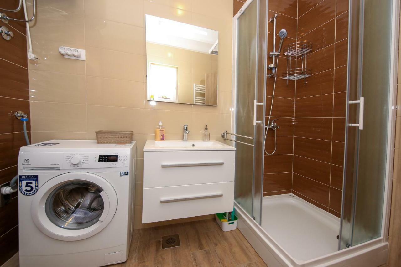 Apartment Polic Sibenik Bagian luar foto