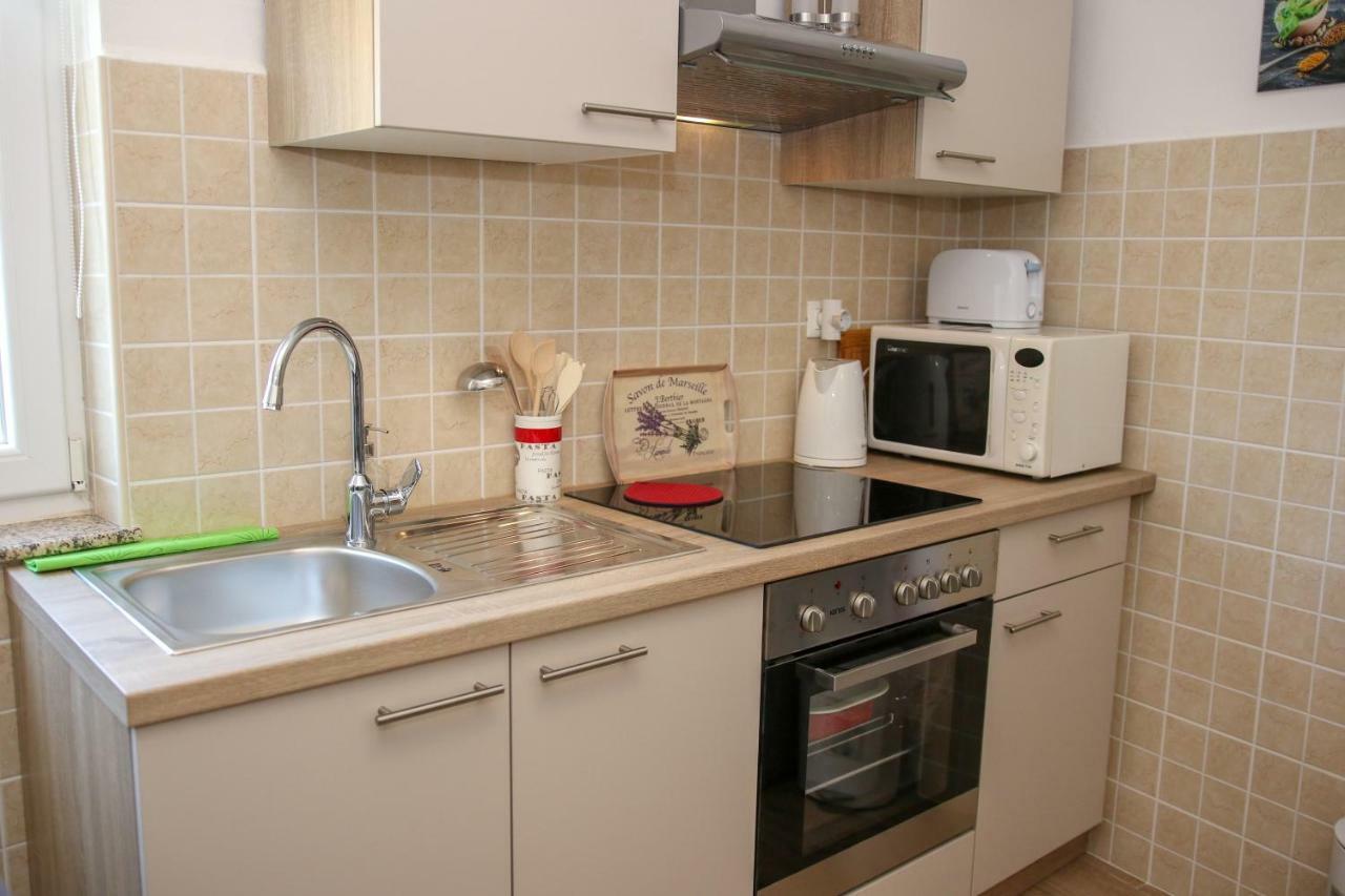 Apartment Polic Sibenik Bagian luar foto