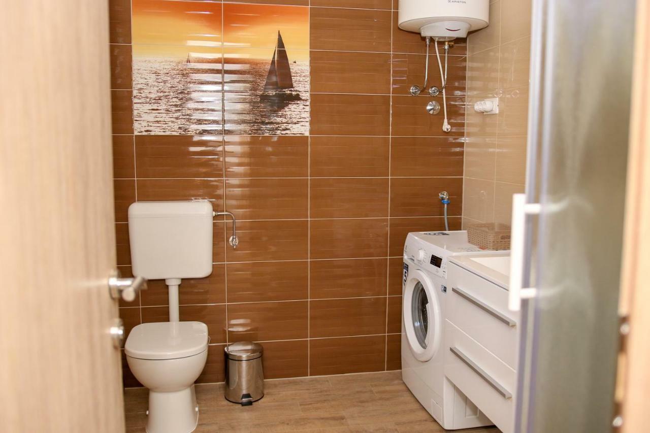 Apartment Polic Sibenik Bagian luar foto